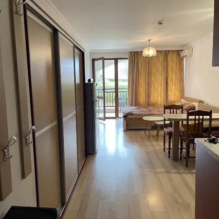 Апартаменты Amphora 209 *